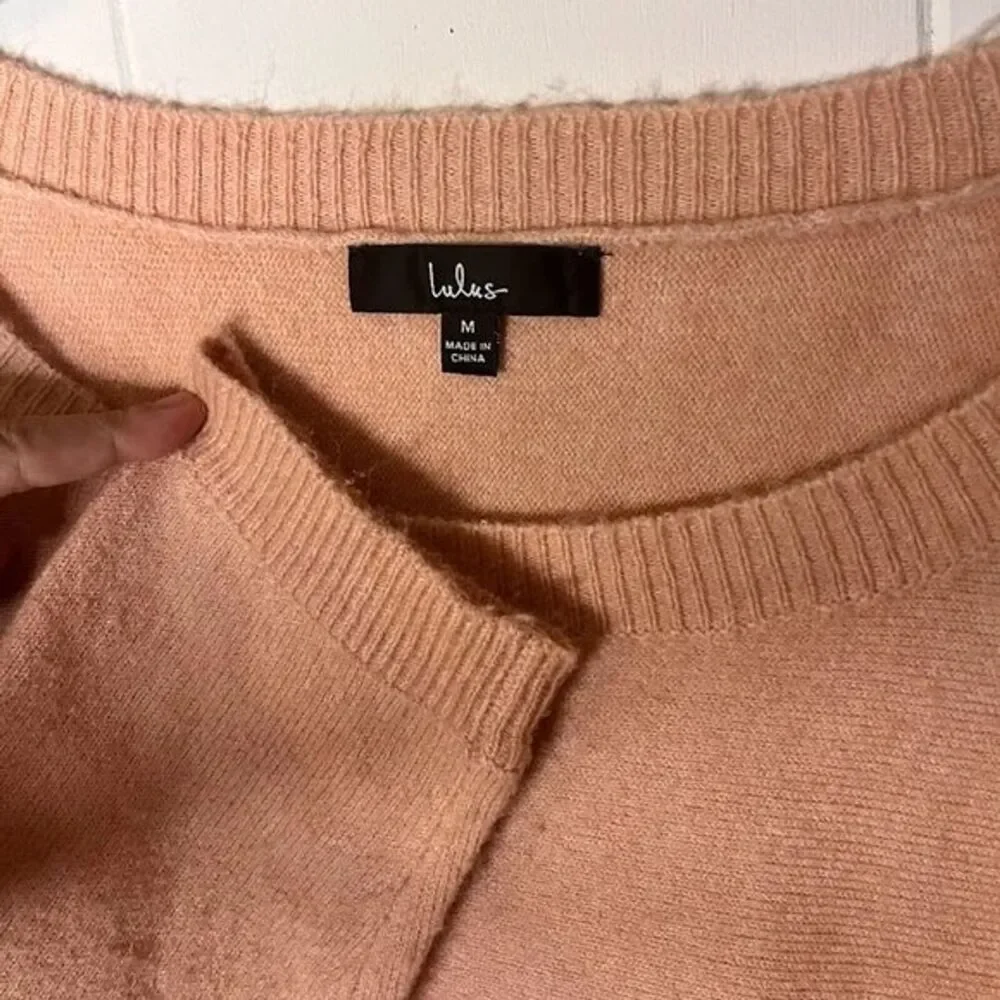 Lulu's Peach Wide‎ Neck Sweater Size Medium